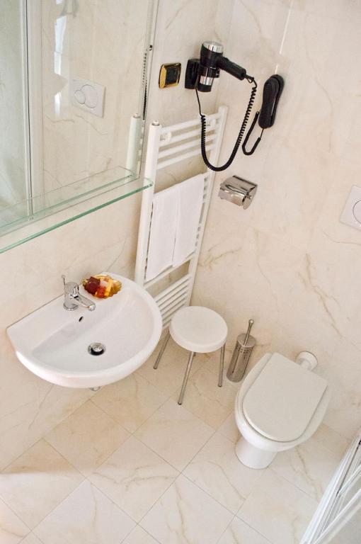 Hotel Brignole Генуя Номер фото